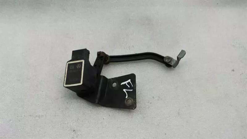 MERCEDES-BENZ Mercedes GL X164 Level Sensor Front Left A0105427717 Front Xenon Level Sensor