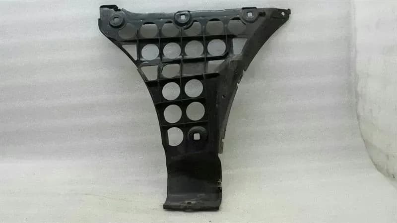 BMW BMW 5 Series E61 M5 rear LHS bumper bracket 8042057 bumper holder rear left