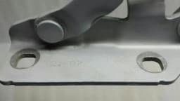 BMW BMW 5 Series E61 E60 Bonnet Hinge LHS 7008727 Bonnet Hinge Left — thumbnail 3