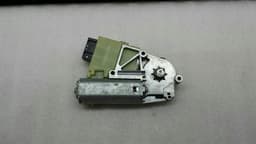 BMW BMW 5 Series E61 Sunroof Motor 9137056 Sunroof Motor — thumbnail 2
