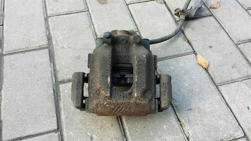 BMW BMW 3 series E46 M3 rear left caliper 34212282195 rear left caliper