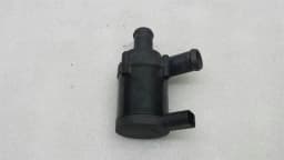 AUDI Audi S3 8P additional cooling pump 1K0965561G coolant pump pump — thumbnail 1