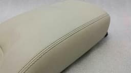 JAGUAR JAGUAR XJ X350 X358 Armrest C2C22403NED Center Armrest Armrest Leather — thumbnail 4