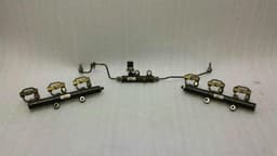 JAGUAR JAGUAR XJ X350 X358 Fuel Rail 4R8Q-9D280-AB Injection Strip Pipe Distributor 2.7D — thumbnail 1