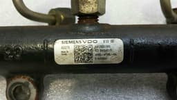 JAGUAR JAGUAR XJ X350 X358 Fuel Rail 4R8Q-9D280-AB Injection Strip Pipe Distributor 2.7D — thumbnail 2