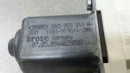 AUDI Audi A4 8K door window motor 8K0959811A window regulator motor — thumbnail 3