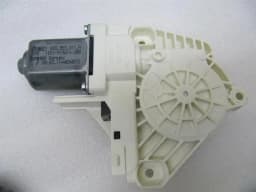 AUDI Audi A4 8K RLH door window motor 8K0959811A window regulator motor rear left — thumbnail 3