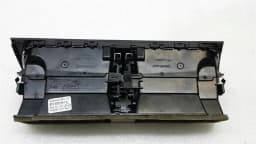 AUDI Audi A4 8K RHD Centre Air Vent 8T2820951B Right Hand Drive — thumbnail 7