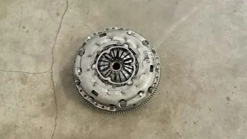 AUDI Audi A4 8K clutch set flywheel 03L105266BQ flywheel + clutch