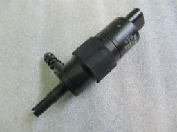 AUDI Audi A4 8K washer fluid pump 3B7955681 washer water pump — thumbnail 3