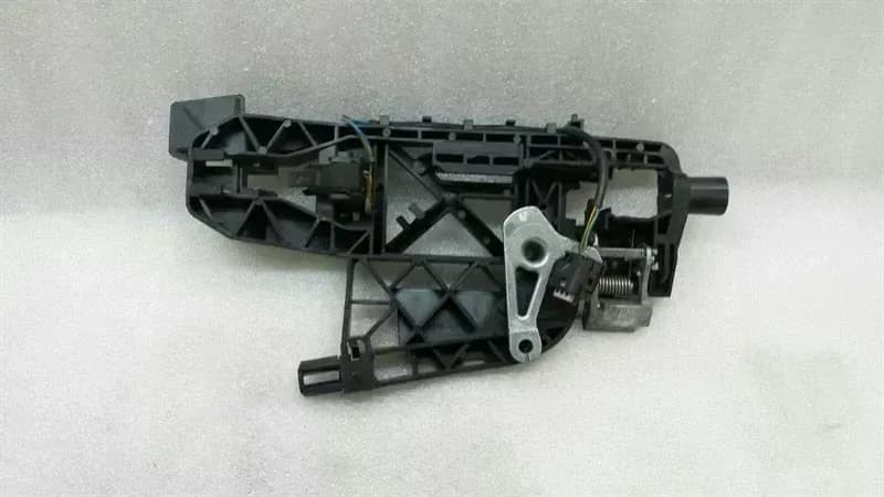 Mercedes W221 door handle carrier rear A2217600834 door handle carrier keyless go