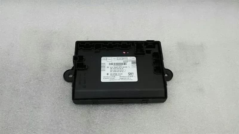 MERCEDES-BENZ Mercedes S-Class W221 door control unit rear A2218704995 rear door module
