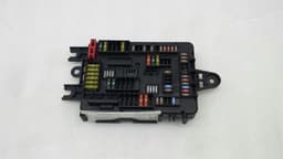 BMW BMW 3 series F30 F31 Fuse box 926111102 Sicherungskast — thumbnail 1