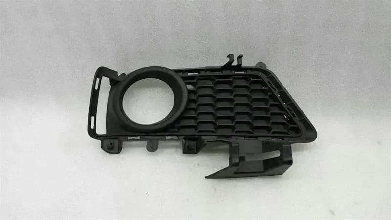BMW BMW 3 Series F30 Right Bumper Grille 51118054156 Radiator Grille Right