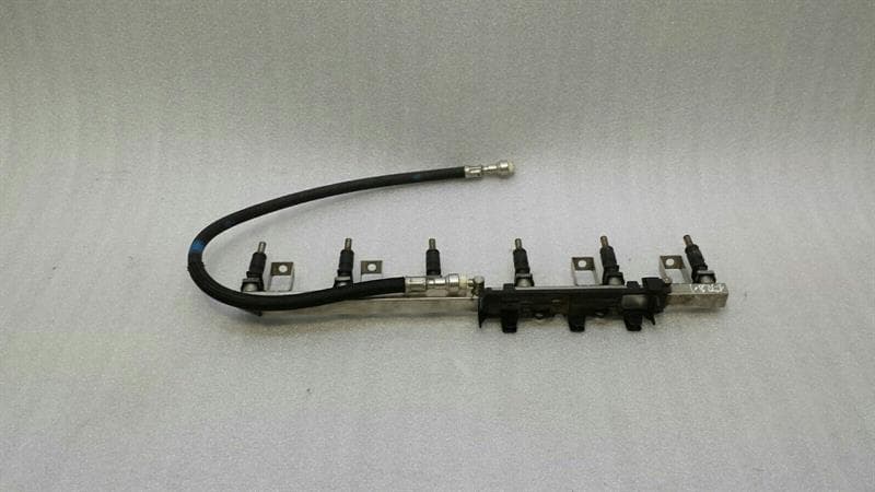 BMW Z4 E85 E86 Fuel Rail with injector 7531634 injection strip pipe distributor