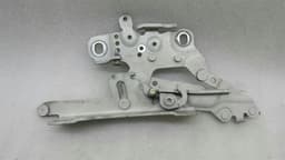 BMW BMW 3 Series F30 Bonnet Hinge LHS 7239415 Hood Hinge Left — thumbnail 7