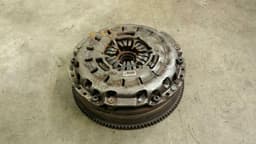 BMW BMW Z4 E85 E86 Flywheel Clutch Basket 21217556565 Clutch Set Flywheel — thumbnail 1