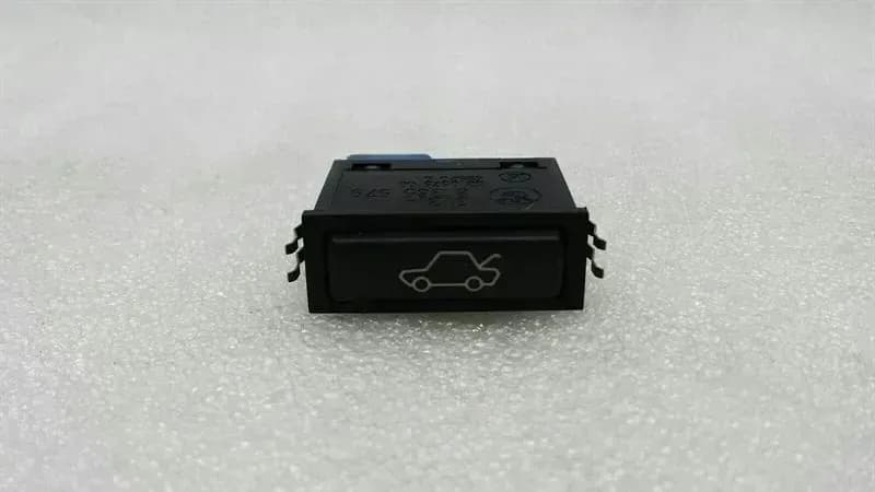 BMW BMW Z4 E85 E86 boot opener switch 8365579 tailgate switch