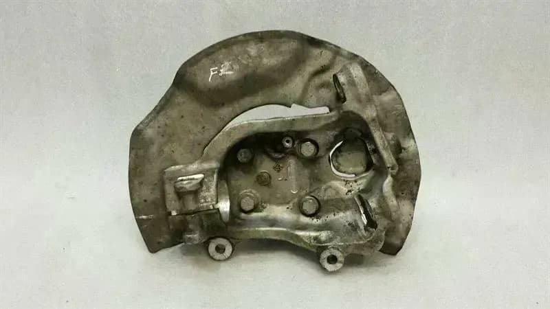 BMW BMW 6 Series E63 Left Front Hub 2282889 Wheel Bearing Housing Front Left