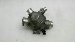 BMW BMW Z4 E85 E86 THERMOSTAT HOUSING 11997710 THERMOSTAT HOUSING — thumbnail 3