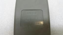 AUDI Audi S8 D2 Belt Buckle 4D0857740M belt lock rear belt — thumbnail 6