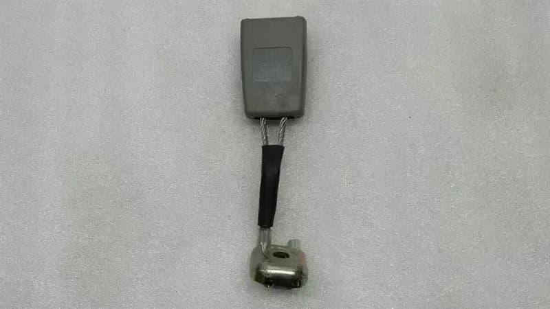 AUDI Audi S8 D2 Belt Buckle 4D0857740M belt lock rear belt