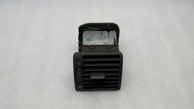 AUDI Audi S8 D2 Left Air Vent 4D0820902J Ventilation Nozzle Vent Grille Left