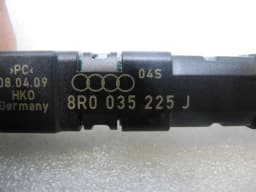AUDI Audi Q5 8R Antena booster 8R0035225J antenna amplifier — thumbnail 2