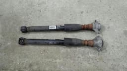 AUDI Audi Q5 R8 Rear shock absorbers 8R0513035J Stoßdämpfer hintenL + R — thumbnail 4