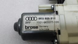 AUDI Audi Q5 8R door window motor 8K0959812A window regulator motor — thumbnail 2