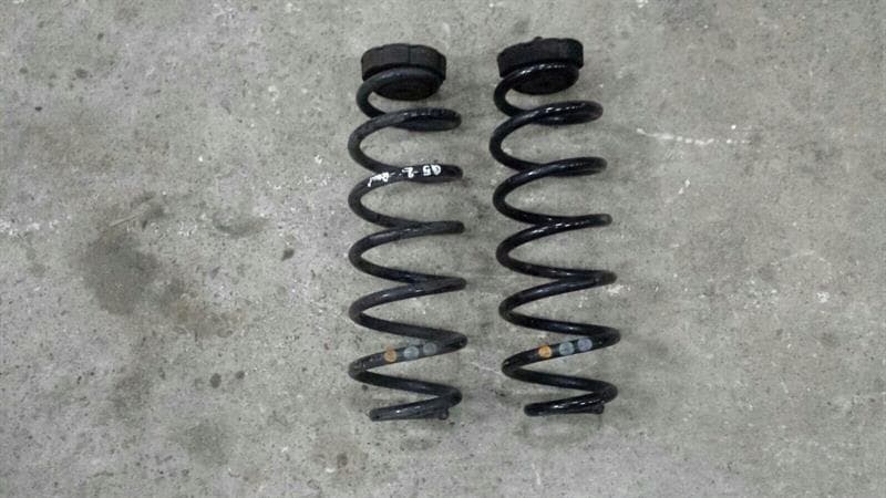 AUDI Audi Q5 R8 Coil spring rear 8R0511115AM suspension spring rear axle L + R