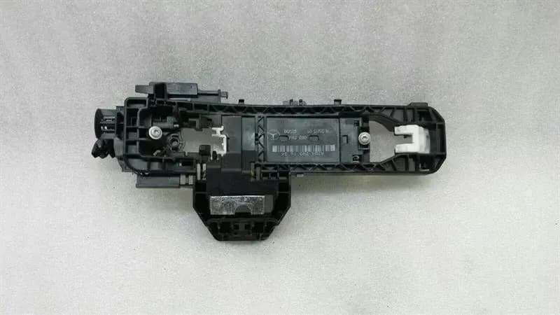 Mercedes GLK X204 RRH Handle Carrier A2047601634 Door Handle Holder Rear Right