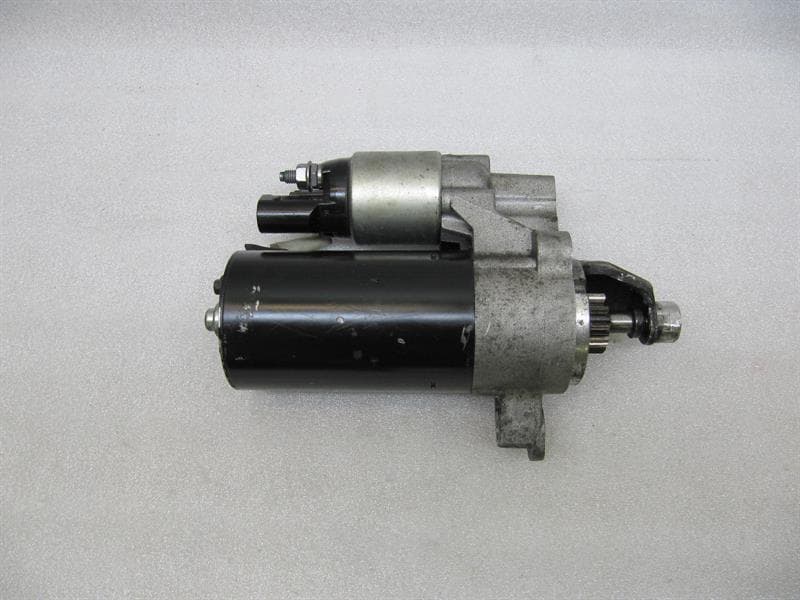 Audi Q5 8R Starter Engine 03L911021C Starter