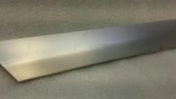 MERCEDES-BENZ Mercedes ML W164 FRH door veneer A1647200422 door strip front right — thumbnail 2