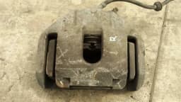 BMW BMW 5 Series E60 right front caliper 34116768068 caliper front right — thumbnail 4