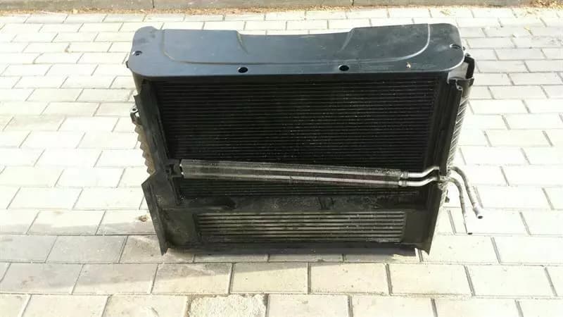BMW BMW 7 series E65 E66 radiator pack 7795138 radiator pack 730d