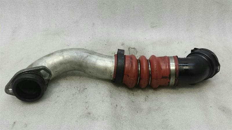 BMW BMW 7 series E65 intercooler pipe 7796302 pressure pipe charge air pipe 730d
