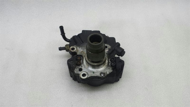 MERCEDES-BENZ Mercedes E Class W212 High Pressure Fuel Pump A6510700101 Injection Pump OM651
