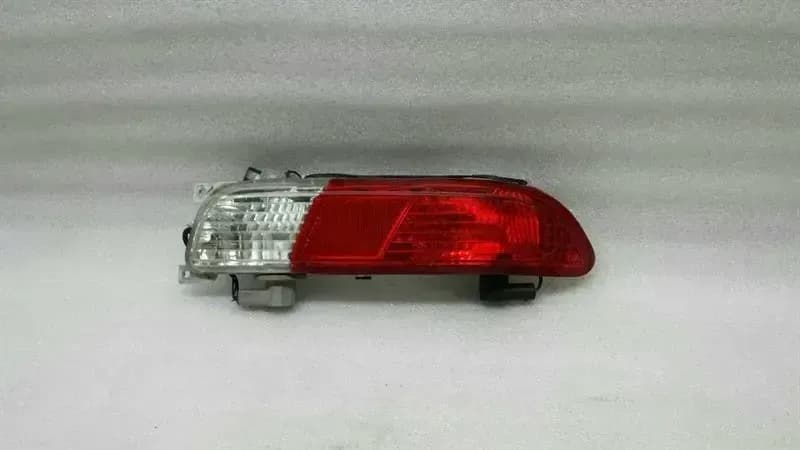 BMW BMW 6 series E64 E63 tail light right 7165818 tail light taillight right