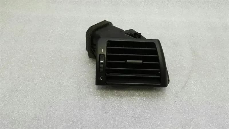 BMW BMW 3 Series E46 M3 Right Air Vent 8361898 Air Vent Vent Grille Right