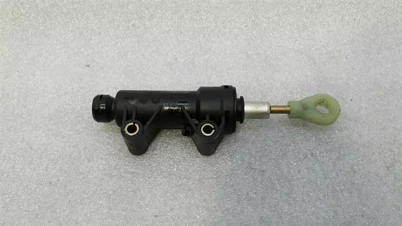 BMW BMW E46 M3 Clutch Master Cylinder 6758822 Clutch Cylinder Transductor Cylinder