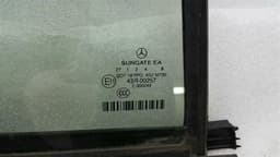 MERCEDES-BENZ Mercedes S W221 right rear quarter glass A2217300820 door window 1/4 rear right — thumbnail 6