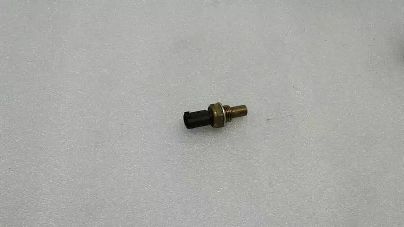 MERCEDES-BENZ Mercedes W176 A45 AMG Temperature Sensor A0051532328 Coolant Temperature Sensor