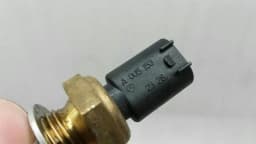 MERCEDES-BENZ Mercedes W176 A45 AMG Temperature Sensor A0051532328 Coolant Temperature Sensor — thumbnail 6