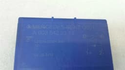 MERCEDES-BENZ Mercedes A Class W176 Battery Relay A0035422319 Battery Decoupling Relay — thumbnail 6