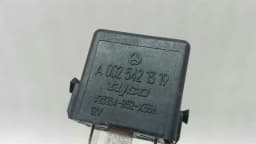 MERCEDES-BENZ Mercedes CL W216 Relay A0025421319 Relay — thumbnail 2