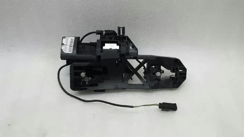 MERCEDES-BENZ W216 Mercedes CL door handle bearing bracket A2167601934 door handle bracket A2167602540
