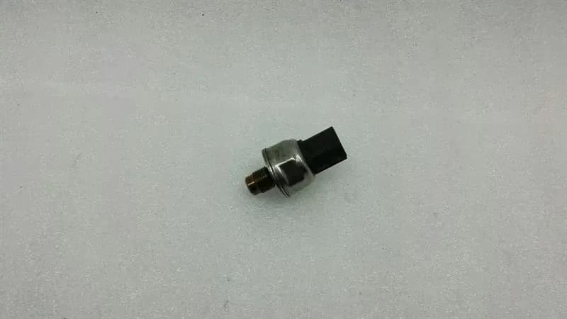 MERCEDES-BENZ MERCEDES CL W216 FUEL PUMP PRESSURE SENSOR A0045425118 Fuel Pump Sensor