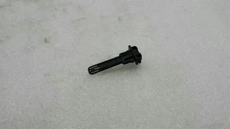 MERCEDES-BENZ Mercedes A Class W176 Temperature Sensor A1718300272 Temperature Sensor