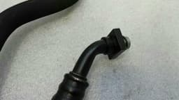 BMW BMW 5 Series E60 M5 Engine Oil Cool Pipe 2282911 Oil Cooler Hose INLET S85 — thumbnail 7